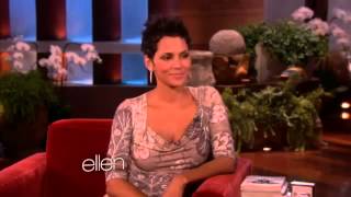 Halle Berrys Halloween Costume2135