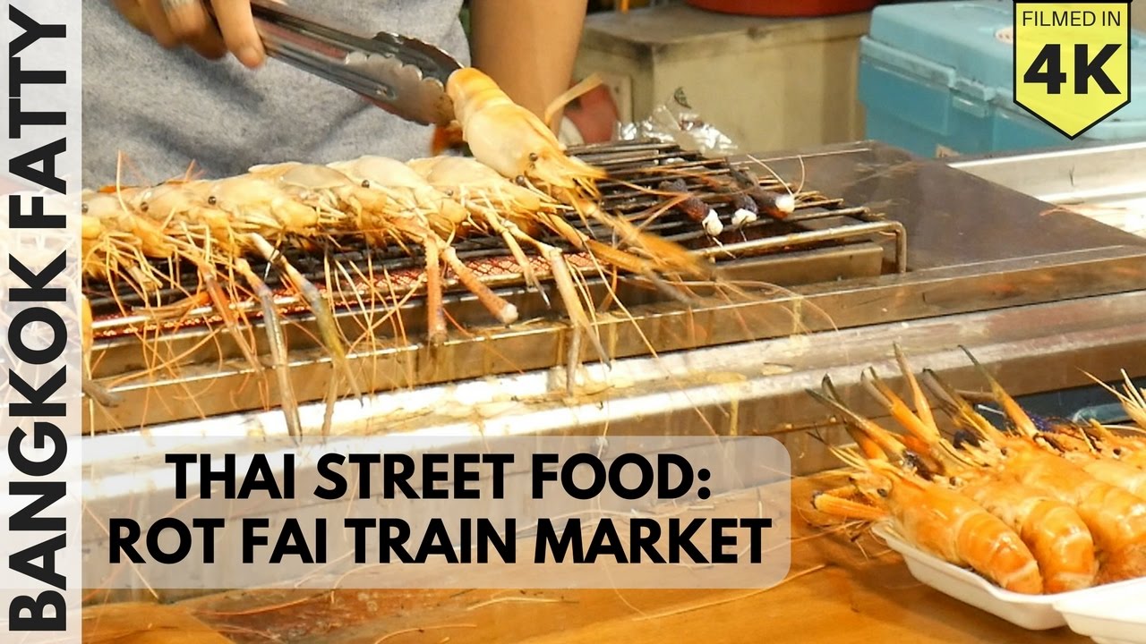 Thai Street Food in the Rot Fai Train Market in Ratchada