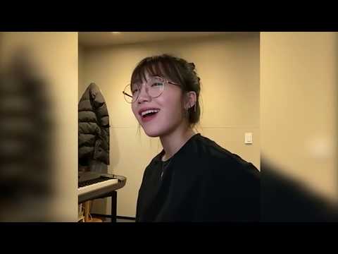 [Live] Eunji 정은지 - Blueming 블루밍 ((By IU))