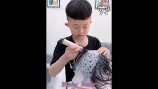 anak kecil pandai motong rambut berbagai bentuk model