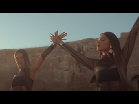 Dhurata Dora X