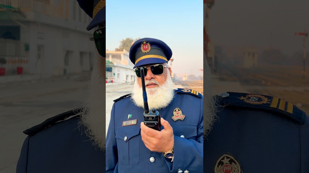 Tezgam 8DN Morning Departure from Rawalpindi Incharge Guard Abdul Shakoor abbasi on Duty✨