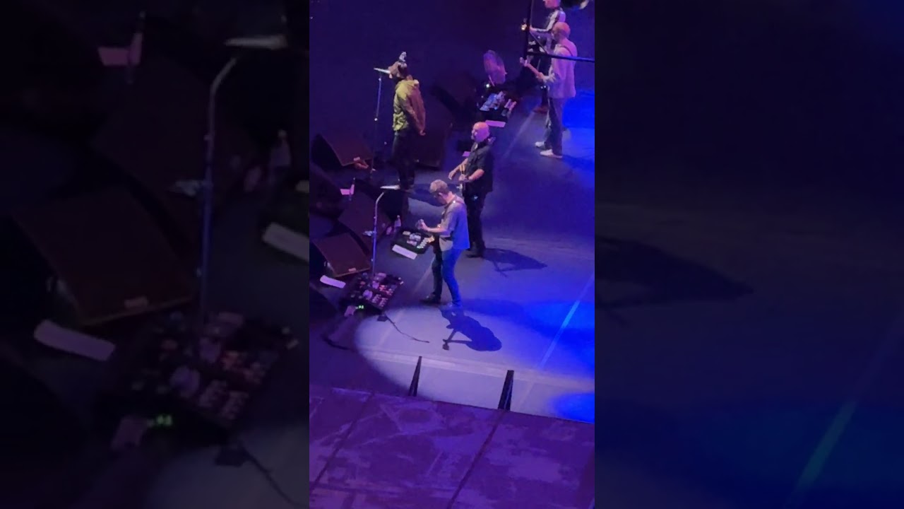 Oasis - champagne Supernova , Wembley Stadium , 26/07/2025