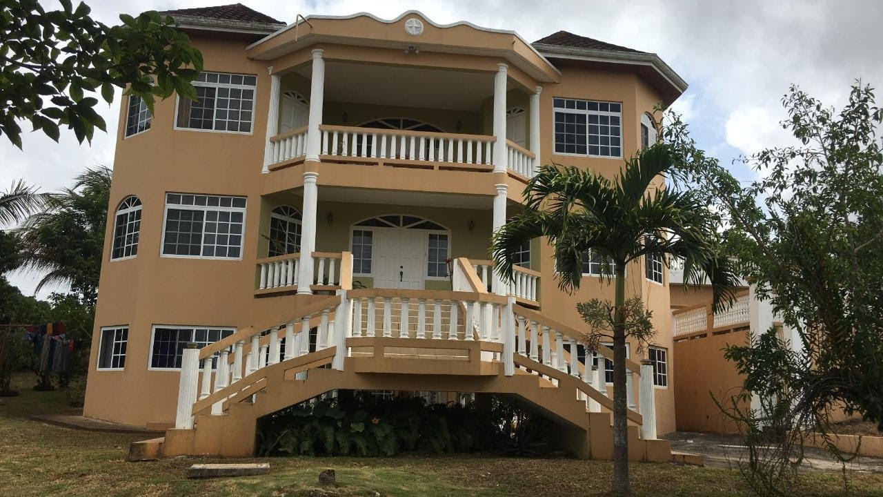 8 Bedroom 6 Bathroom Mansion For Sale on Ingleside Drive, Mandeville