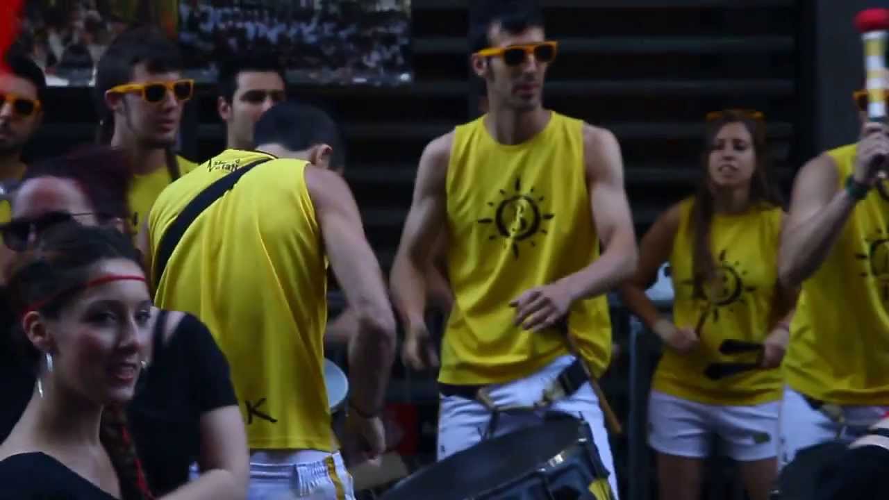 Batek Batucada & ACHF Voramar - Coros Barceloneta 2013 - VORAMAR, TE QUIERO!