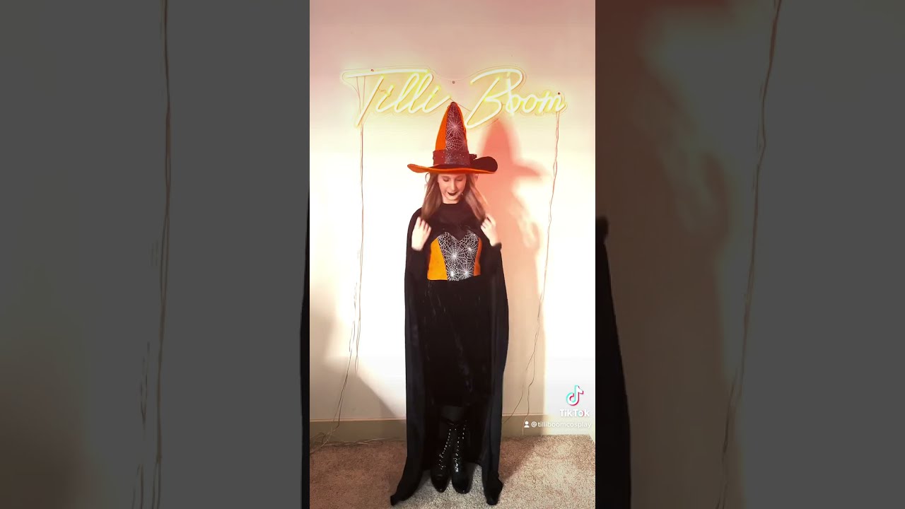 Happy Halloween! What did you dress up as this year? #witch #halloween #halloweencostume