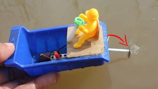 How to Make a Simple Electric DIY Boat at Home | Easy Craft Project