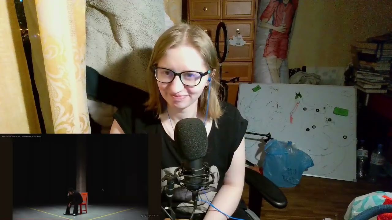 reaction to WOLF HOWL HARMONY - Marmalade   / ロシア人少女のビデオに対する反応 WOLF HOWL HARMONY - Marmalade