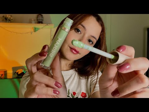 ASMR- TE MAQUIANDO DELICADAMENTE ENQUANTO VOCÊ RELAXA