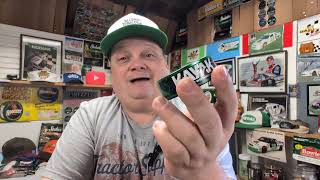 Kayak Long Cut Wintergreen Review 