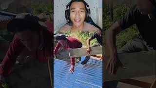 Download Lagu Cara memasang atap seng dengan aman #shorts MP3