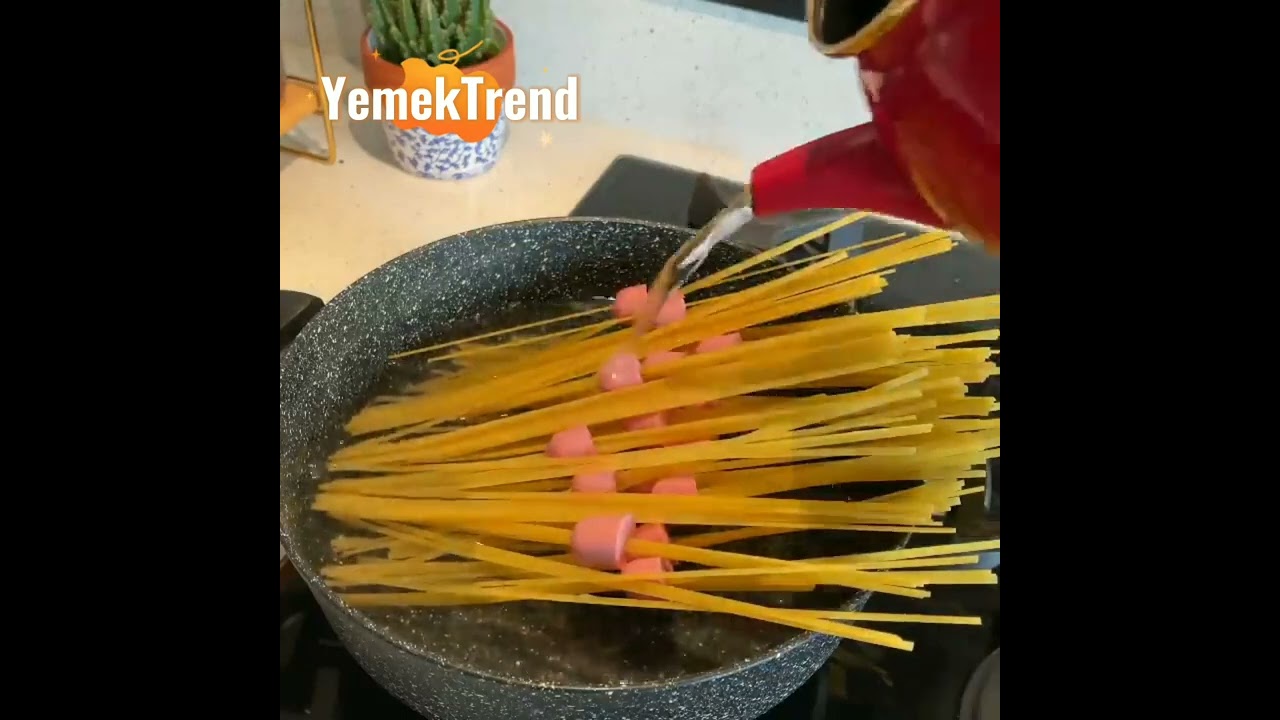 Ahtapot Makarna Tarifi ???? #yemek Sosisli Spagetti ???? #food Nefis Yemek Tarifleri @yemektrend Ahtapot Makarna Tarifi ???? #yemek Sosisli Spagetti ???? #food Nefis Yemek Tarifleri @yemektrend