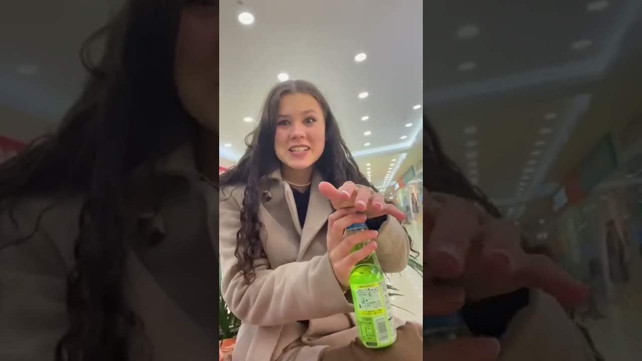 ОБЛИЛА ЛАВОЧКУ В ТЦ😳 DURED THE SHOP IN THE SC