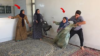 Ayas went to visit Fatima in Amir's absence and got into an argument with Soraya. screenshot 4