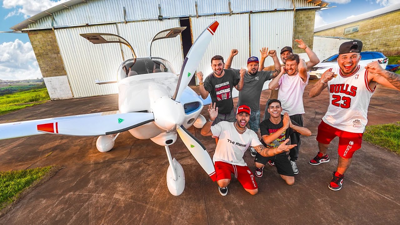 REAÇÃO DOS MEUS AMIGOS AO VER MEU NOVO AVIÃOO!!!