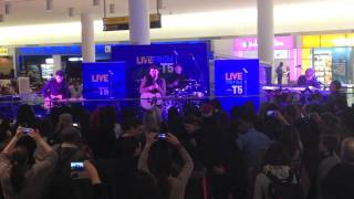 Rixton  hotel Ceiling  From Jetblue T5 In Nyc