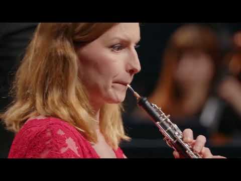 Alexey Shor's "Oboe concerto in Bb" performed by Celine Moinet