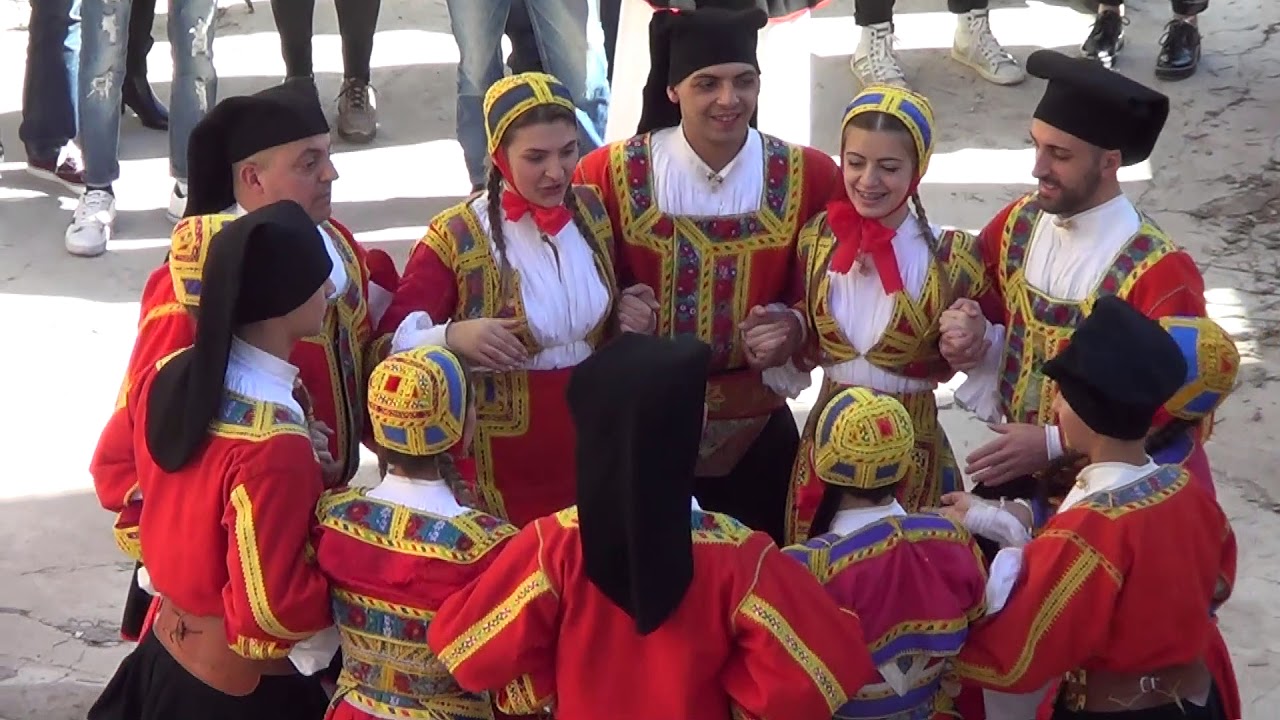 DESULO:  Folklore, Cultura... Montanaru.