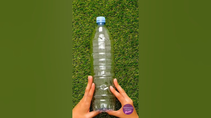 Take clean water in the outdoors 🙌🏻 #camping #outdoors #hacks #recycle #useful