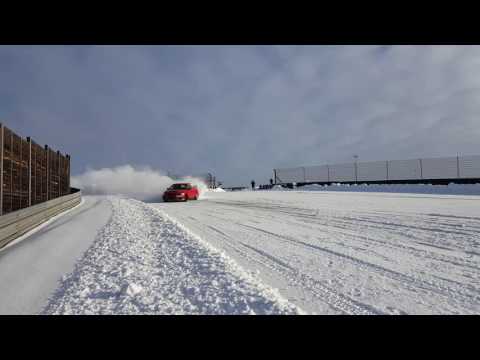 Mitsubishi Lancer Evo 9 Drift on Snow