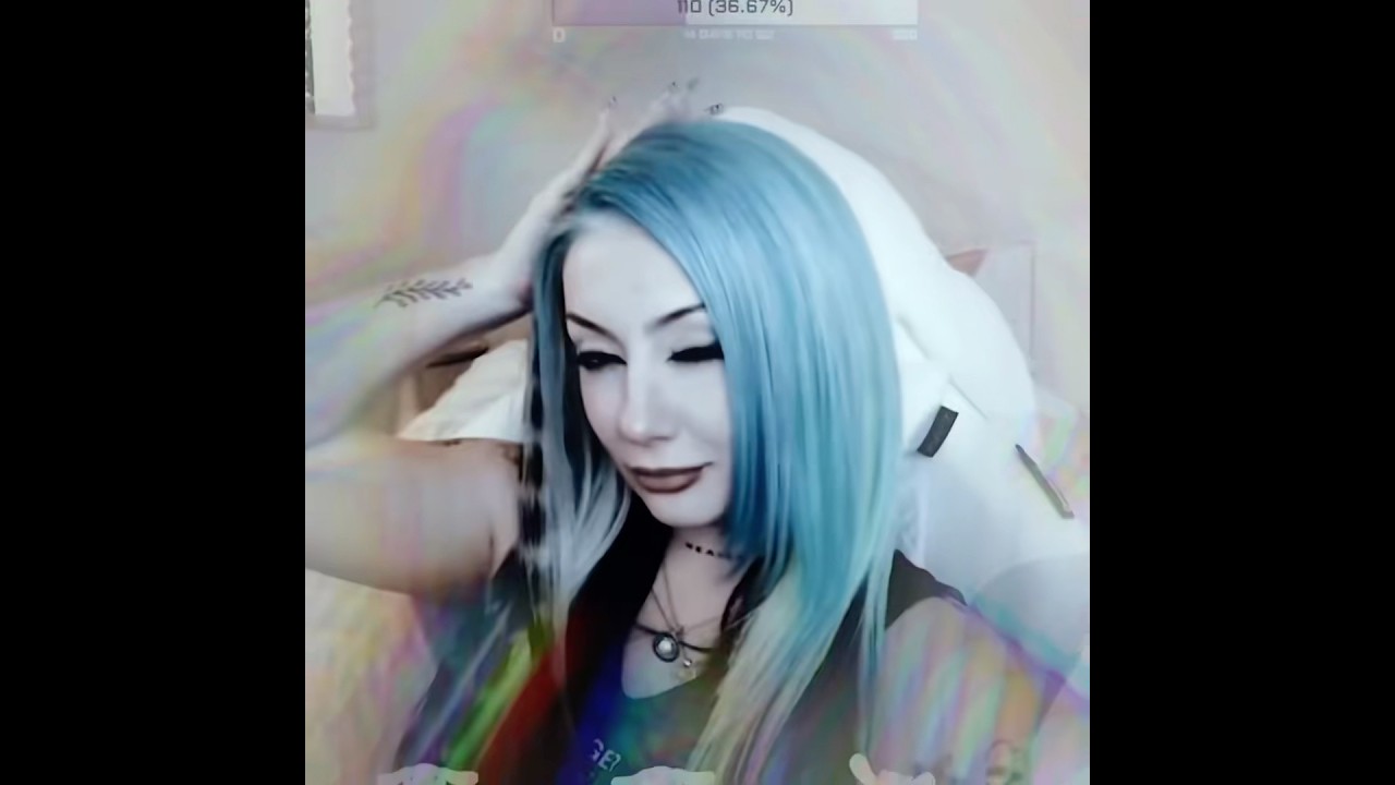 Vanilla in emo fashion 🖤 