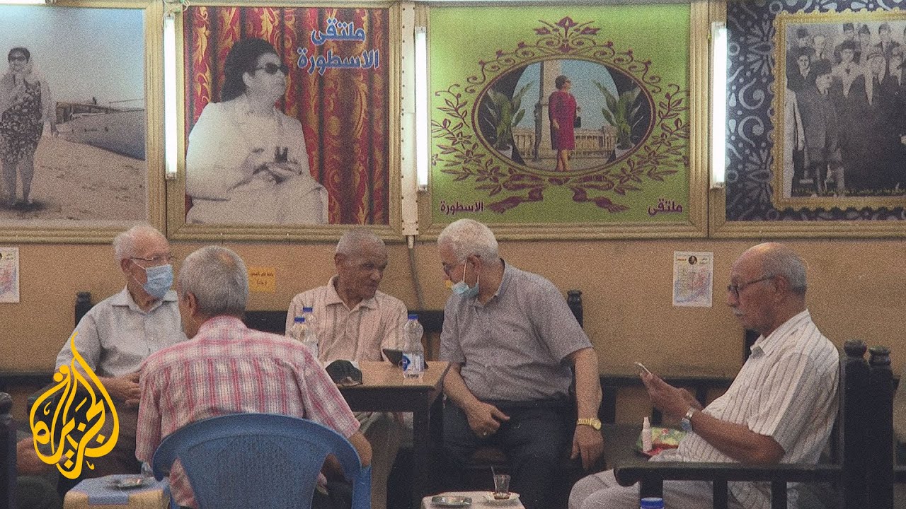 مقهى الأسطورة.. ملتقى الأدباء والشعراء والفنانين في بغداد القديمة