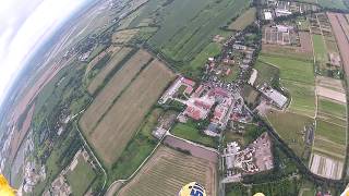 Ideengarten Berlin Aus Der Luft - Mit Dem Fallschirm