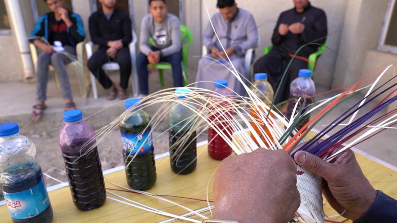 تعليم صناعة المهافيف من سعف النخيل و حول الصناعة الحرفية للمهافيف