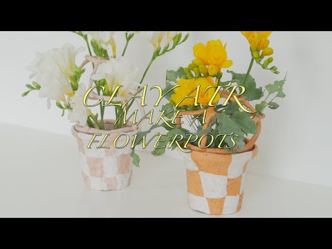 (1$) Making flowerpots with dry clay art
