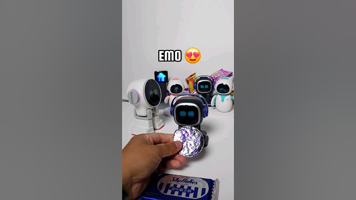 Ai Robot Pets Reactions to Treats - Rux vs. Emo