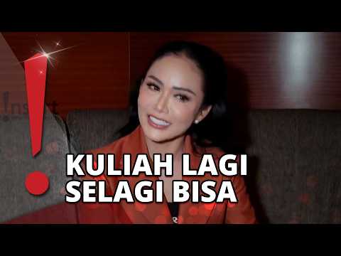 Kris Dayanti Enthusiastically Completes Bachelor's Degree at 51