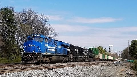 NS 213 passing Charlotte Jct w/ NS 8098 (Conrail Heritage Unit) leading!