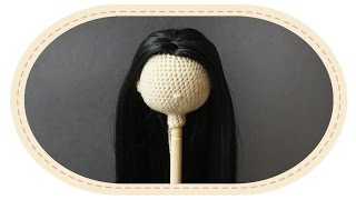 картинка: Делаем настоящие волосы кукле амигуруми. Real like hair for amigurumi doll.