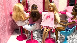 Barbies get a HAIRCUT &amp; go to the MALL!