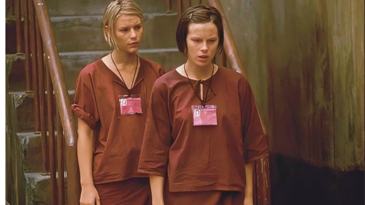 اتنين صحاب بيسافروا عشان يتفسحوا لكن اللي بيحصل معاهم غير متوقع حرفيا ونهاية صـادمـة/ ملخص فيلم 