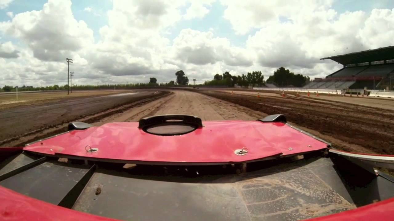 Warm Up 10 laps Introduction to Dirt Racing YouTube