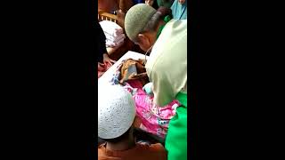 Dede Cetta Siap2 Mandi Terakhir Kalinya