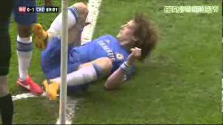 Going Viral-Rafael Sent Off For Kicking David Luiz-Highest Views In An Hour
