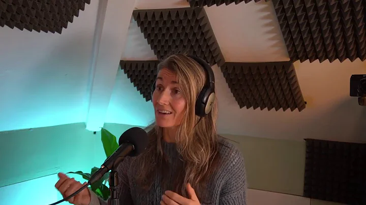 Fitzmaurice Voicework:  How to be emotionally & se...