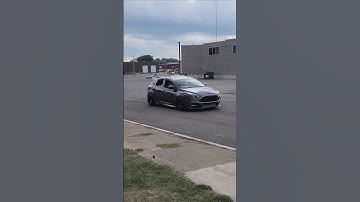 Loud Ford Focus ST Does a Heavy Acceleration Leaving a Car Show!