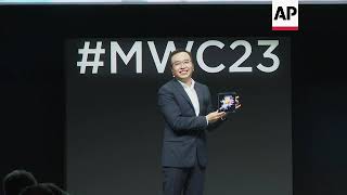 HONOR unveils foldable phone at MWC