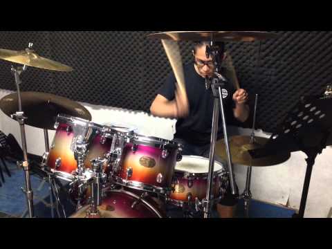 【爵士鼓手魷魚kEN®】2014 鼓藝名人榜 😀林育仕 (猴子老師) Drum Cover SparxStix 發光鼓棒