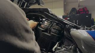 Screamin Eagle 55mm Intake Manifold Install on a 2023 Harley  FLHXS. Wealth