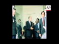 SYND 25 6 77 PRESIDENT GISCARD MEETS COLONEL OPANGO OF THE CONGO