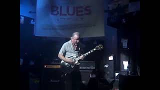 Paul Stott Playing @ The King Of The Blues   Guitar Center Winter Park FL