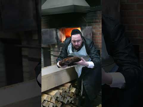 A Matzah Shtreimel ??🫨🫨