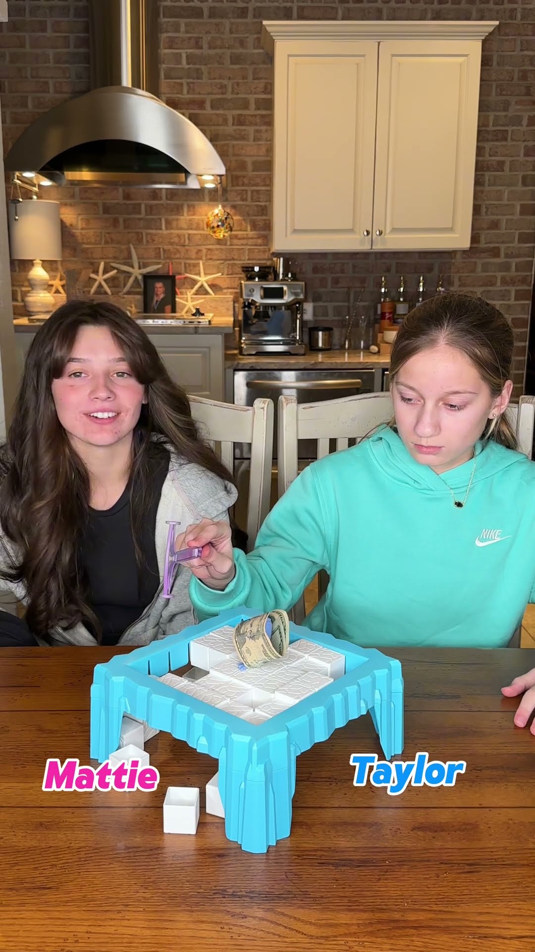 Don't break the ice!!! #familygamenight #familyfunchallenge