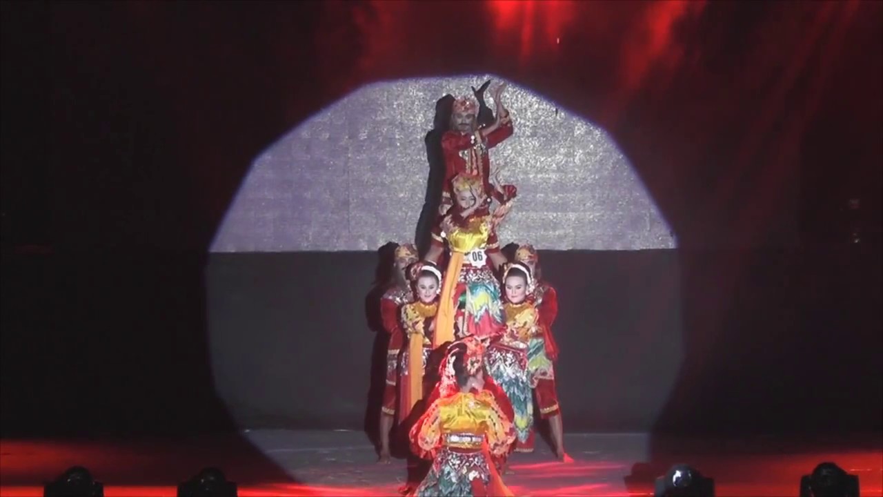 FESTIVAL BORNEO 2015 TARI BAHANDANG BALAU