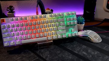 Glorious GMMK White Ice Edition Keyboard Unboxing. No More Micro Port.