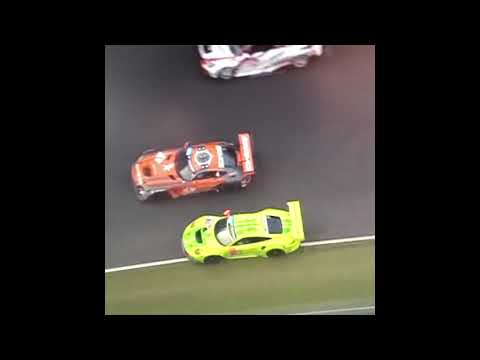Kevin Estre overtake on grass 24h 2019